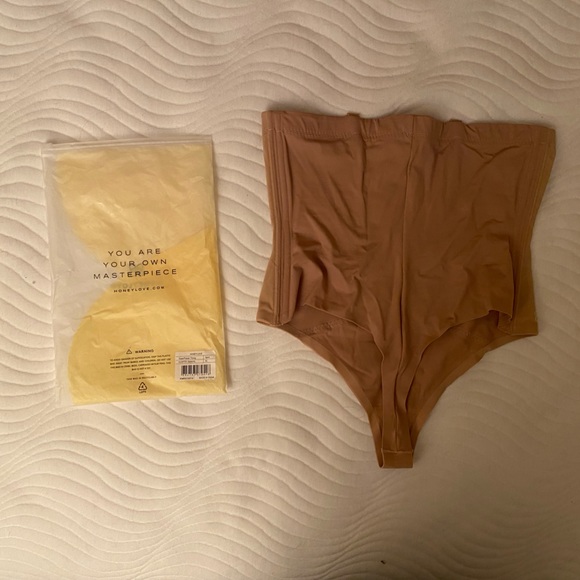 NEW NEVER WORN Honeylove Superpower Thong, Sand, XL - Picture 2 of 6